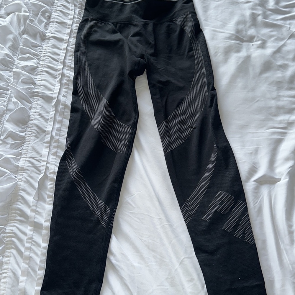 Victoria Secret PINK Seamless Leggings - Picture 3 of 6